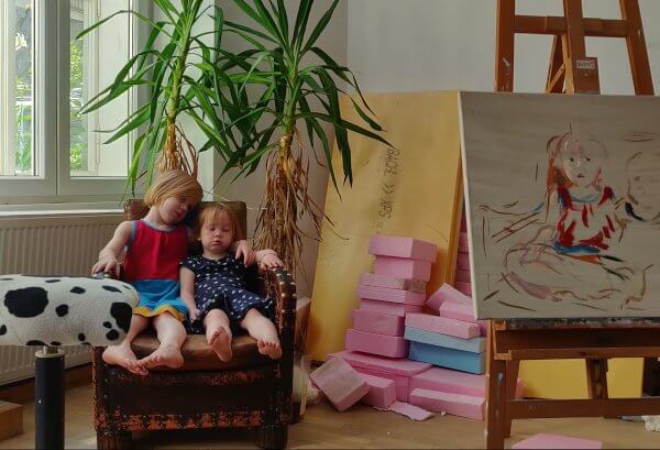 Stephan Ois - Portraitmaler - beim Malen eines Life-Kinderportraits